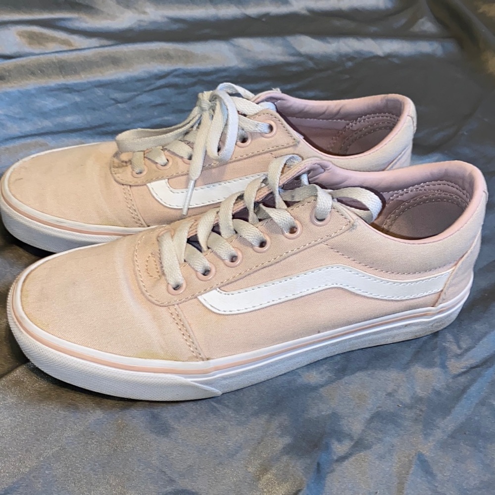 Vans Old Skool low top Pink. Womens 7.5